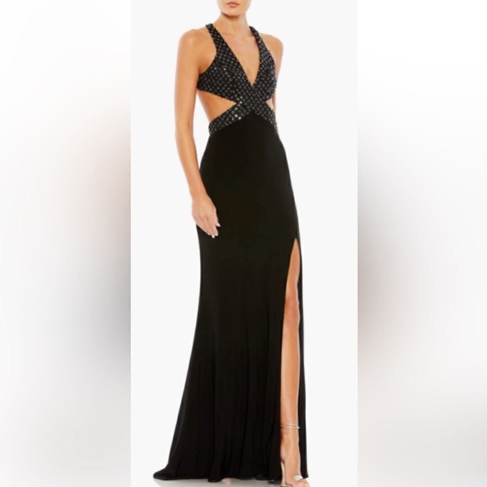 NWT Mac Duggal Black Floral Sequin Criss
Cross Bodice Side Slit Gown Size 6